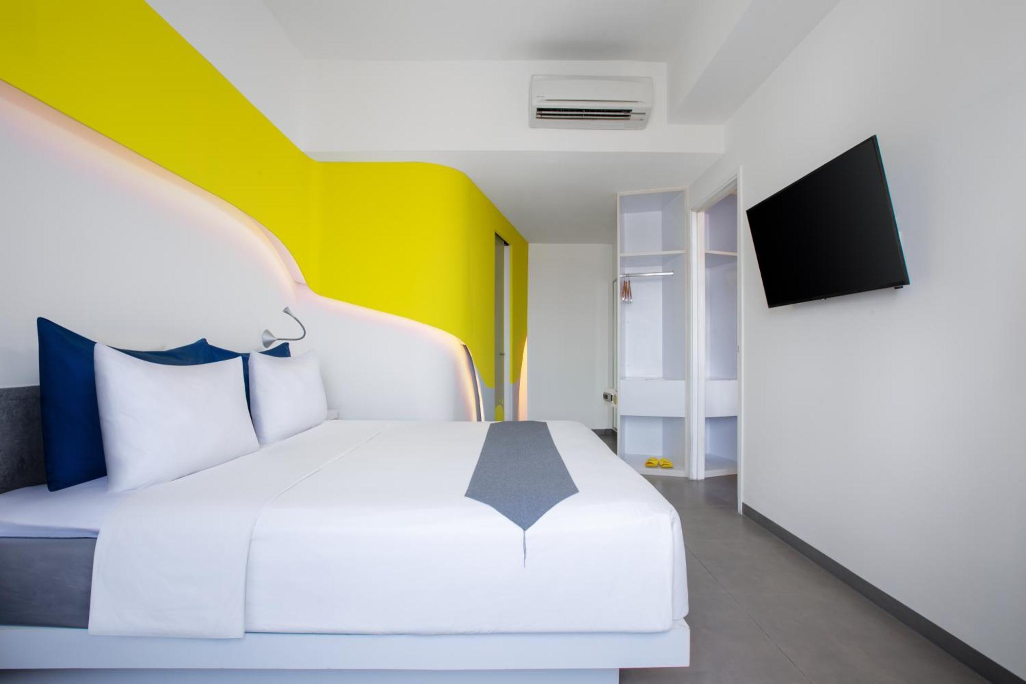 Deluxe Double or Twin Room